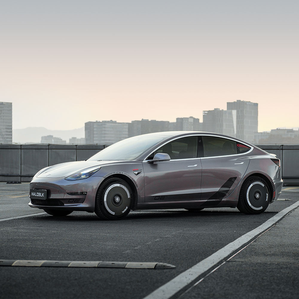 HALODISC 2 Silver Track | Set of 4 Wheel Covers for Tesla